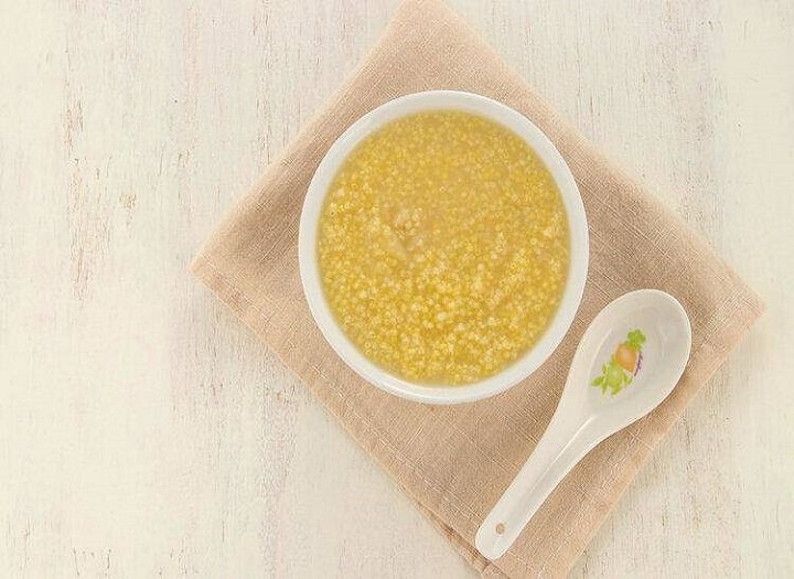 Hướng dẫn xử lý khi bé bị dị ứng sau khi ăn cháo hạt kê mẹ cần biết