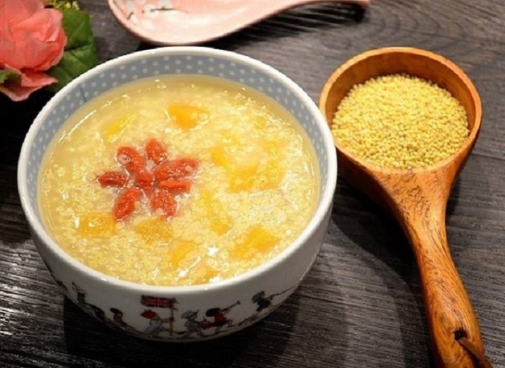 Gợi ý thực đơn 7 ngày với cháo hạt kê giúp bé hấp thu toàn diện