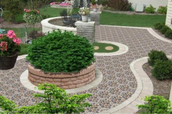 Sử dụng gạch lát sân vườn để trang trí lối đi trong công viên - DU LỊCH HÀ TIÊN
