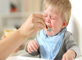Mẹo xử lý khi bé không chịu ăn cháo hạt kê để khơi lại hứng thú
